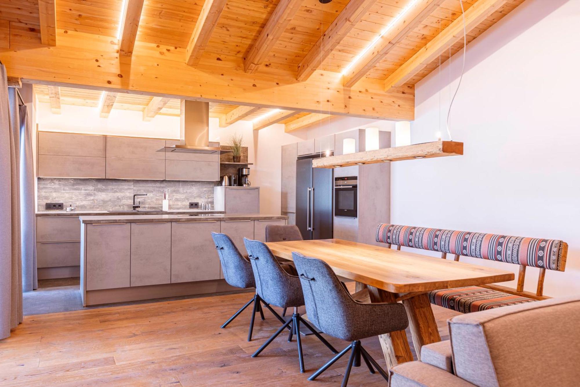 Zugspitz Suites Lermoos By Alps Resorts Exteriör bild