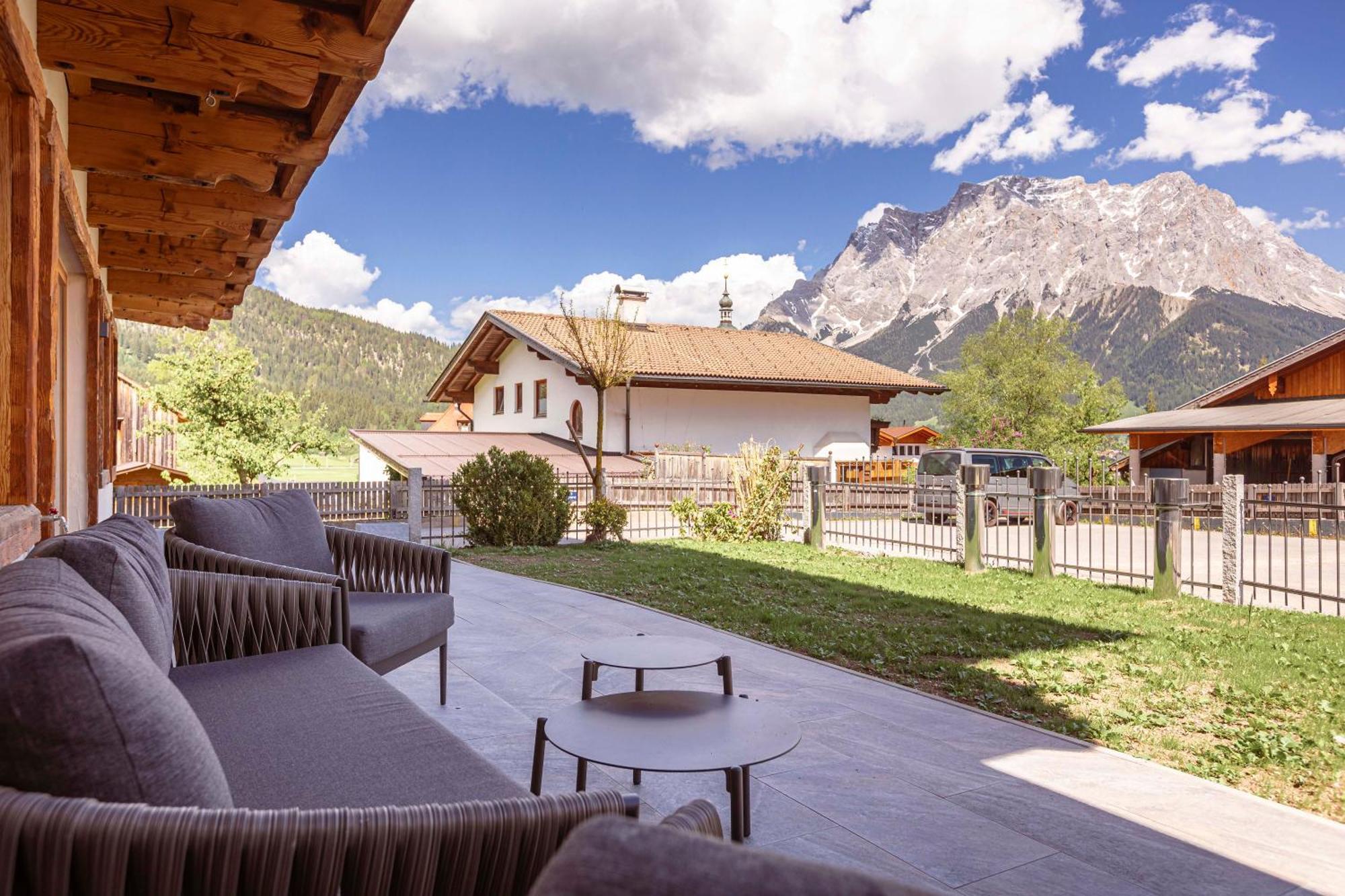 Zugspitz Suites Lermoos By Alps Resorts Exteriör bild