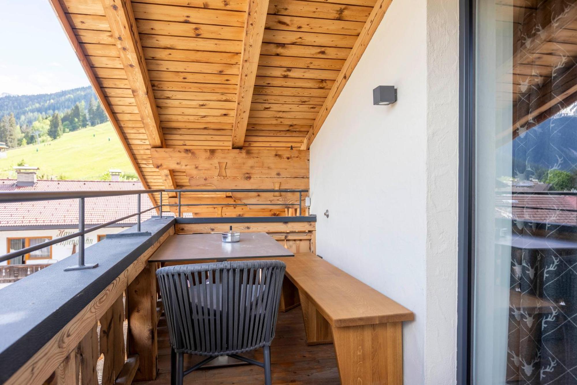 Zugspitz Suites Lermoos By Alps Resorts Exteriör bild