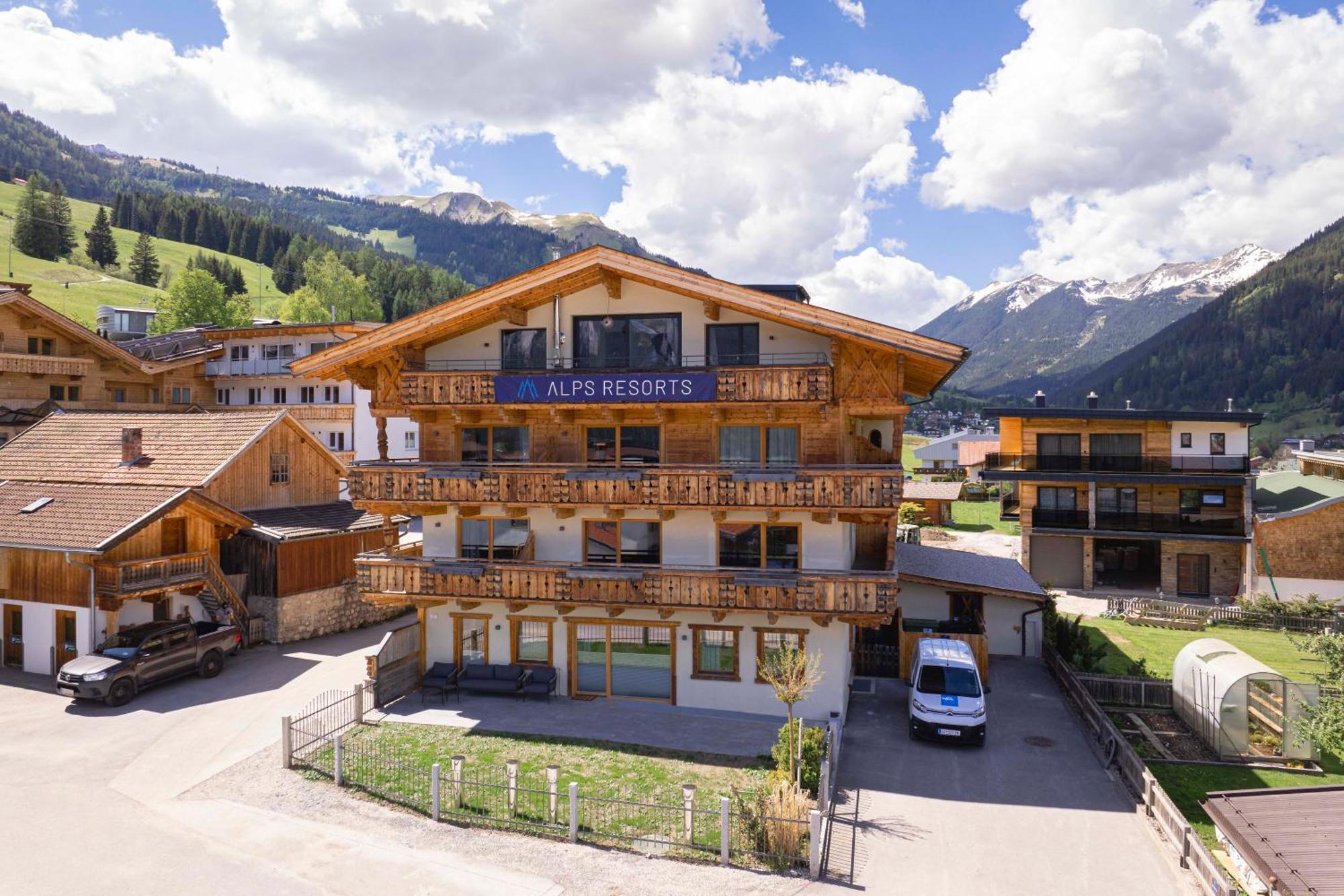 Zugspitz Suites Lermoos By Alps Resorts Exteriör bild
