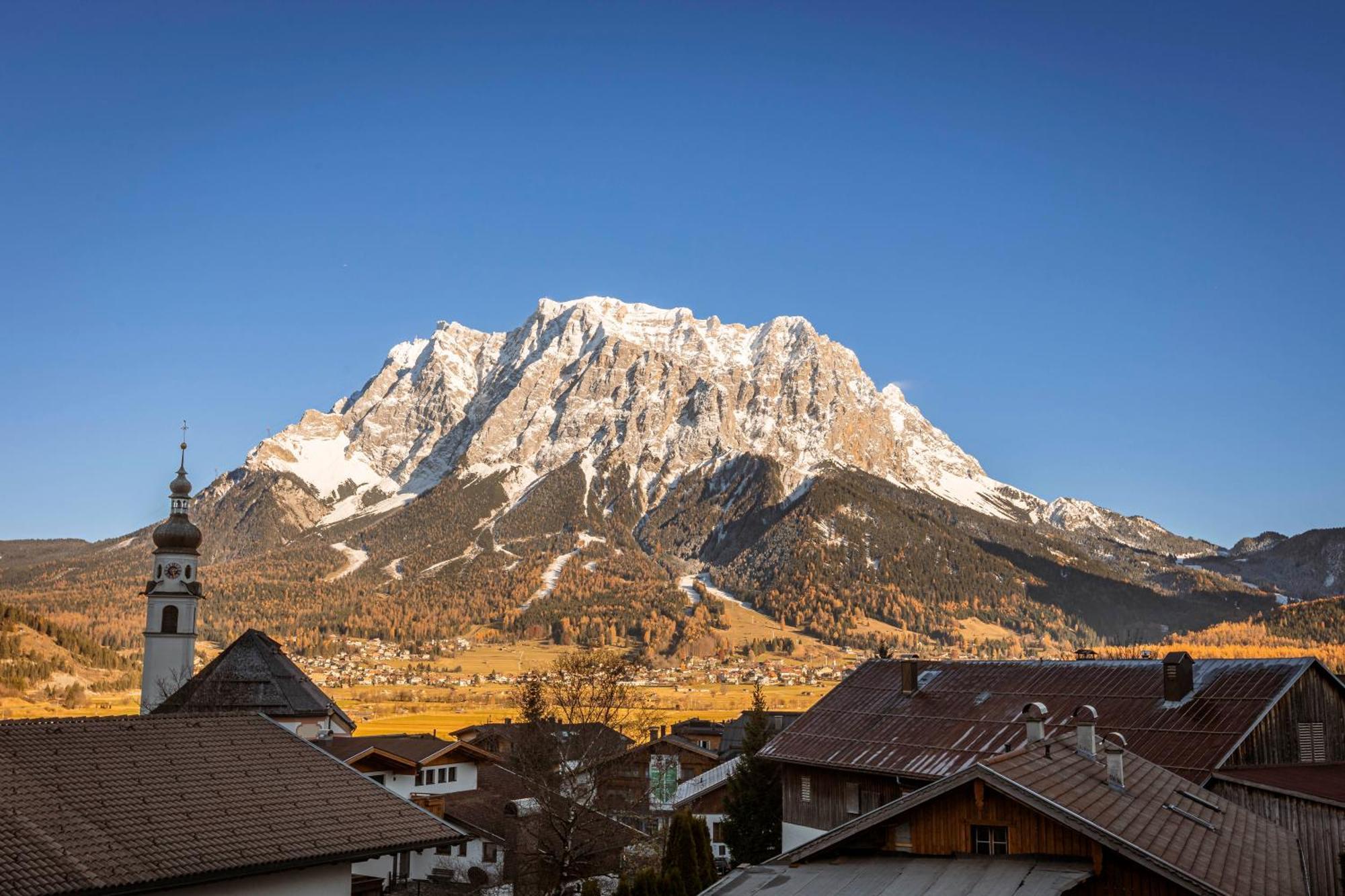 Zugspitz Suites Lermoos By Alps Resorts Exteriör bild